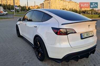 Позашляховик / Кросовер Tesla Model Y 2022 в 