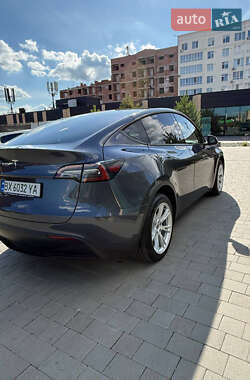 Внедорожник / Кроссовер Tesla Model Y 2023 в 