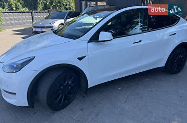 Внедорожник / Кроссовер Tesla Model Y 2021 в 