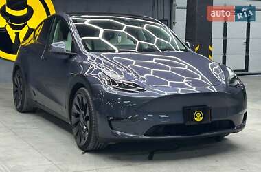 Внедорожник / Кроссовер Tesla Model Y 2023 в Черновцах