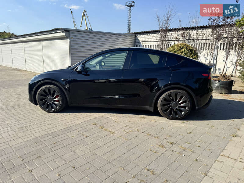 Внедорожник / Кроссовер Tesla Model Y 2024 в Днепре фото 12 Внедорожник / Кроссовер Tesla Model Y 2024 в Днепре