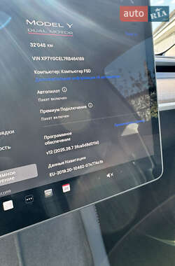 Позашляховик / Кросовер Tesla Model Y 2024 в 