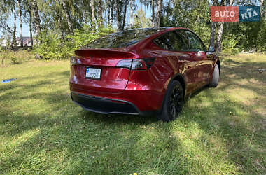 Позашляховик / Кросовер Tesla Model Y 2024 в 