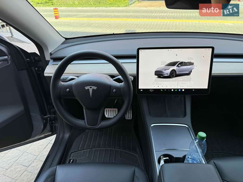 Внедорожник / Кроссовер Tesla Model Y 2023 в Львове