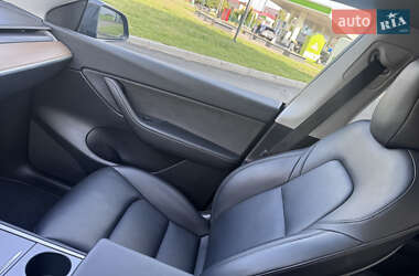 Внедорожник / Кроссовер Tesla Model Y 2021 в 