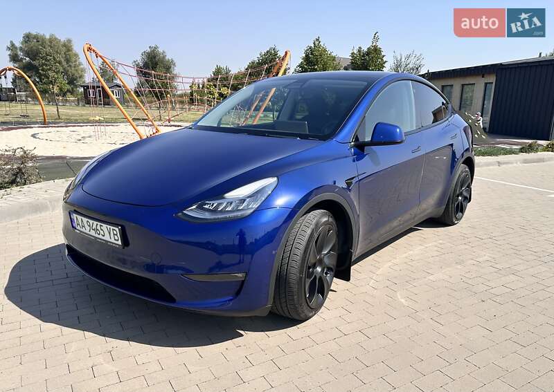 Tesla Model Y 2022