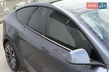 Позашляховик / Кросовер Tesla Model Y 2022 в 
