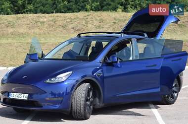 Внедорожник / Кроссовер Tesla Model Y 2021 в 