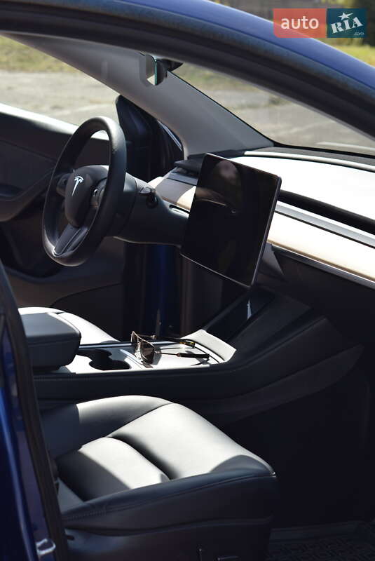 Позашляховик / Кросовер Tesla Model Y 2021 в Білогородці фото 34 Позашляховик / Кросовер Tesla Model Y 2021 в Білогородці