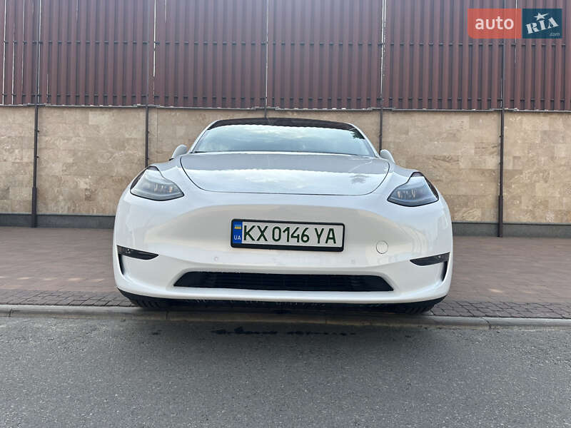 Внедорожник / Кроссовер Tesla Model Y 2022 в Киеве