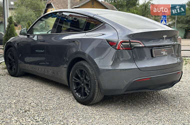 Внедорожник / Кроссовер Tesla Model Y 2022 в 