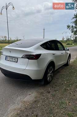 Внедорожник / Кроссовер Tesla Model Y 2021 в 