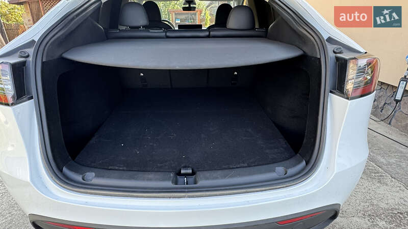 Позашляховик / Кросовер Tesla Model Y 2023 в Івано-Франківську фото 15 Позашляховик / Кросовер Tesla Model Y 2023 в Івано-Франківську