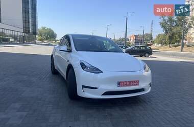 Внедорожник / Кроссовер Tesla Model Y 2021 в 