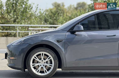 Внедорожник / Кроссовер Tesla Model Y 2022 в 