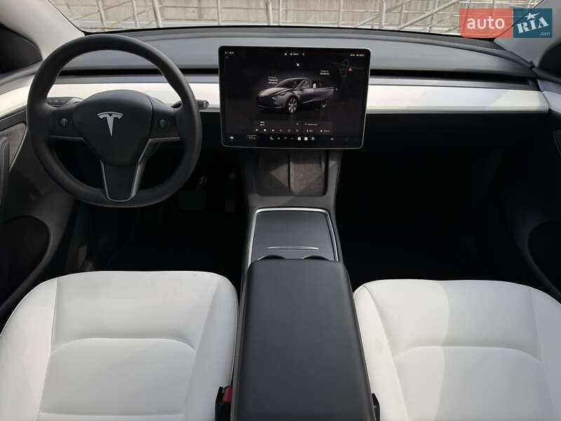 Позашляховик / Кросовер Tesla Model Y 2022 в Києві