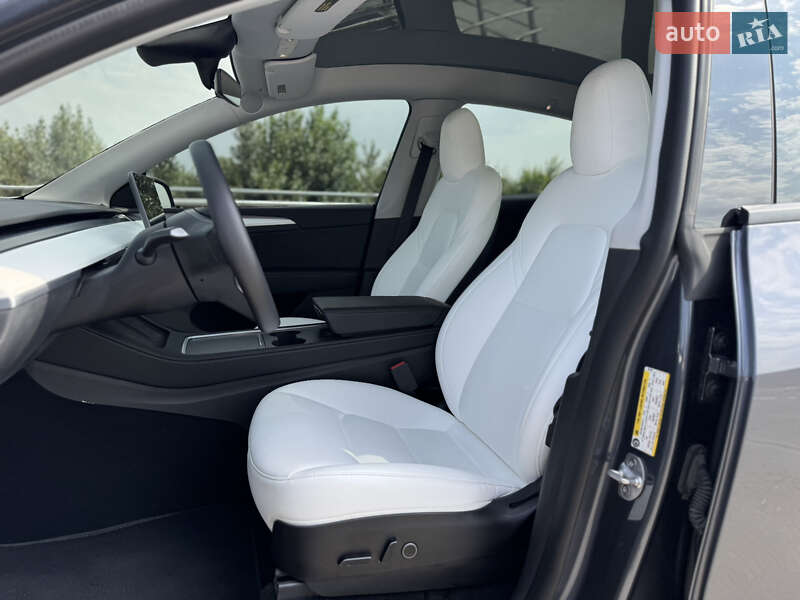 Позашляховик / Кросовер Tesla Model Y 2022 в Києві