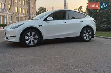 Внедорожник / Кроссовер Tesla Model Y 2023 в Киеве
