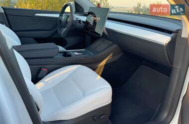 Позашляховик / Кросовер Tesla Model Y 2023 в 