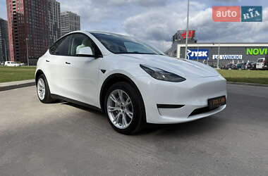 Позашляховик / Кросовер Tesla Model Y 2023 в 