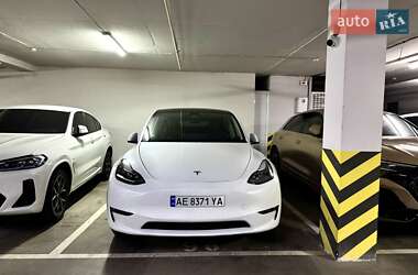 Внедорожник / Кроссовер Tesla Model Y 2024 в 