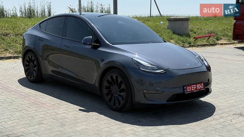 Внедорожник / Кроссовер Tesla Model Y 2020 в Луцке