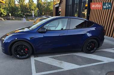 Позашляховик / Кросовер Tesla Model Y 2021 в 