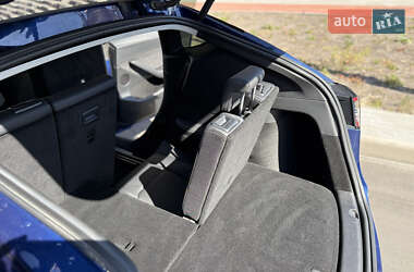 Внедорожник / Кроссовер Tesla Model Y 2023 в 