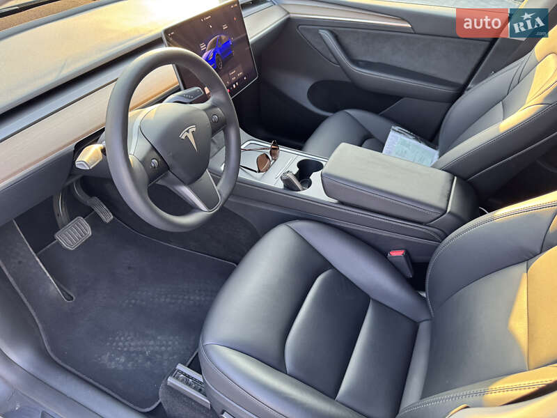 Внедорожник / Кроссовер Tesla Model Y 2023 в Днепре