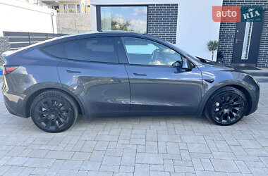 Позашляховик / Кросовер Tesla Model Y 2021 в 