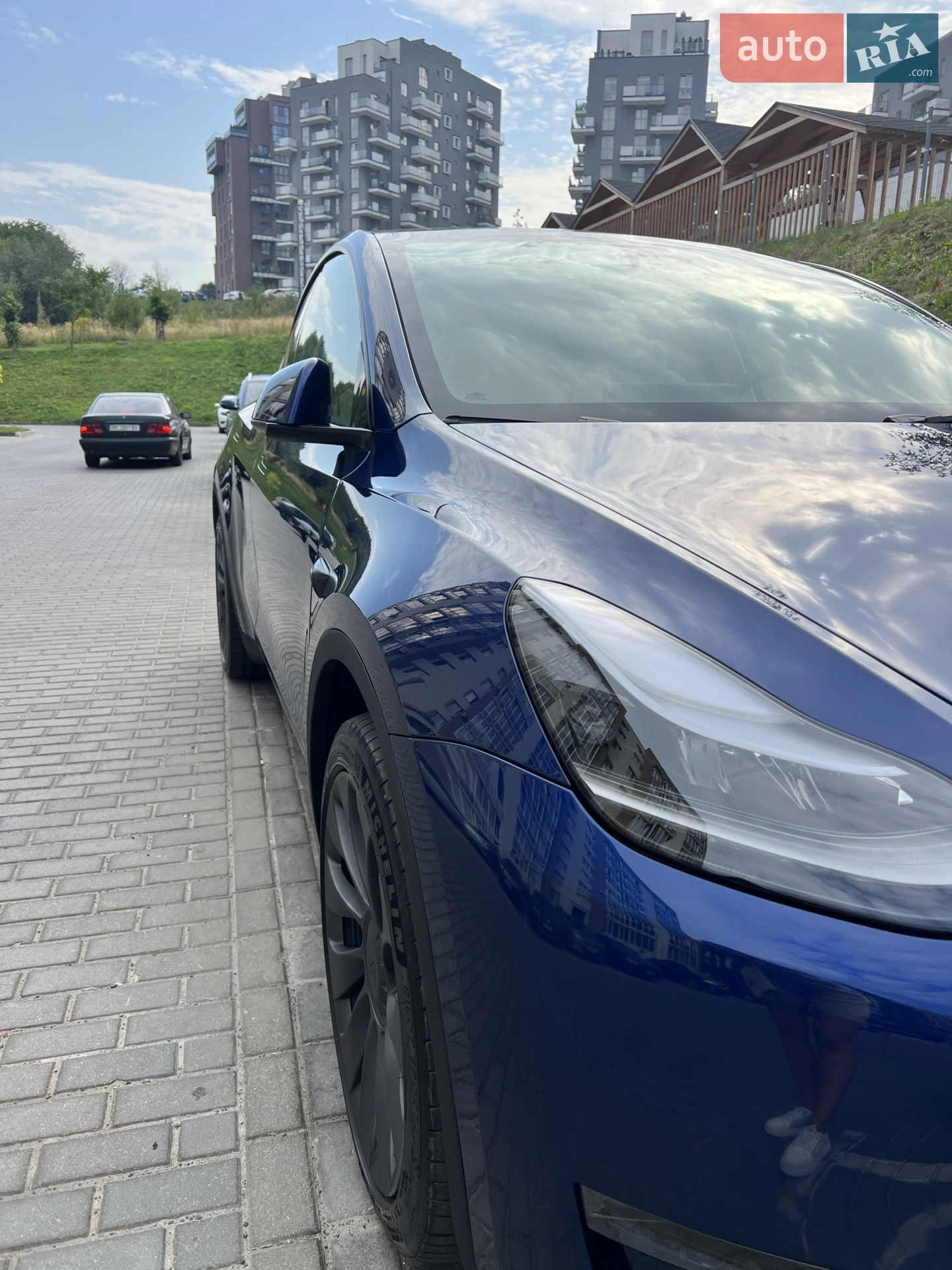 2023 Tesla Model Y - мініатюра 3