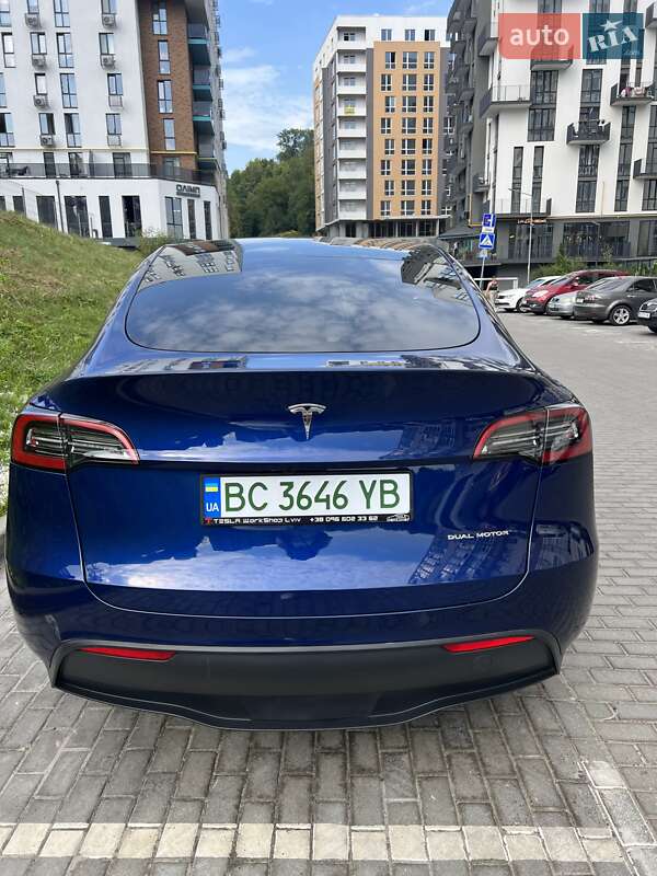Внедорожник / Кроссовер Tesla Model Y 2023 в Львове