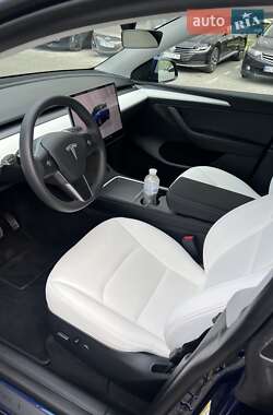 Позашляховик / Кросовер Tesla Model Y 2023 в 