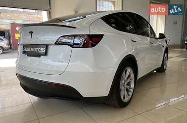 Позашляховик / Кросовер Tesla Model Y 2021 в 