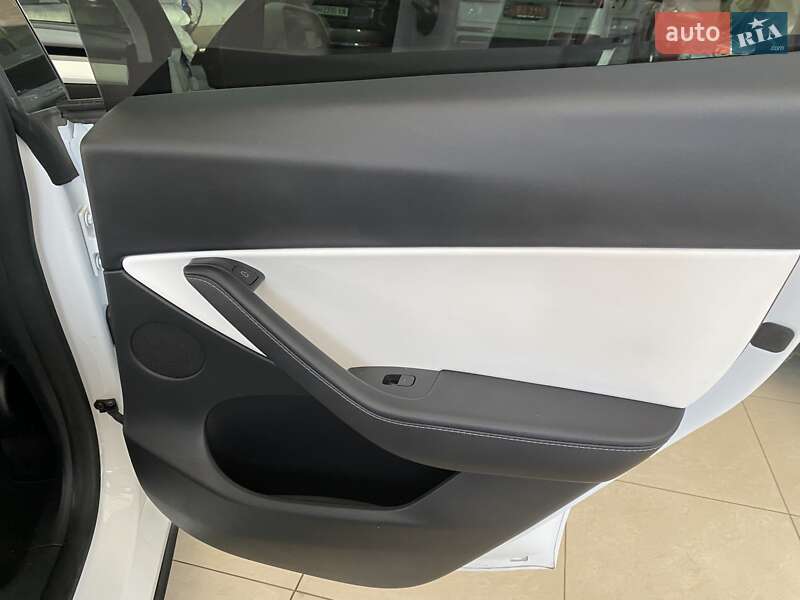 Внедорожник / Кроссовер Tesla Model Y 2021 в Одессе фото 44 Внедорожник / Кроссовер Tesla Model Y 2021 в Одессе