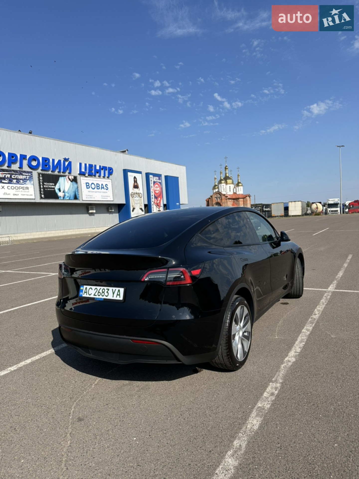 2023 Tesla Model Y - мініатюра 3