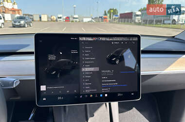 Позашляховик / Кросовер Tesla Model Y 2023 в 