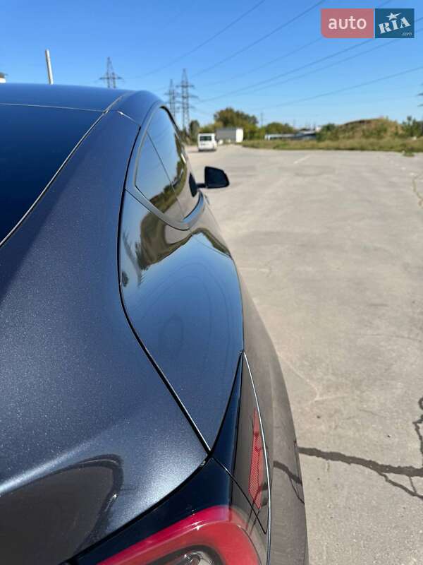 Внедорожник / Кроссовер Tesla Model Y 2024 в Киеве