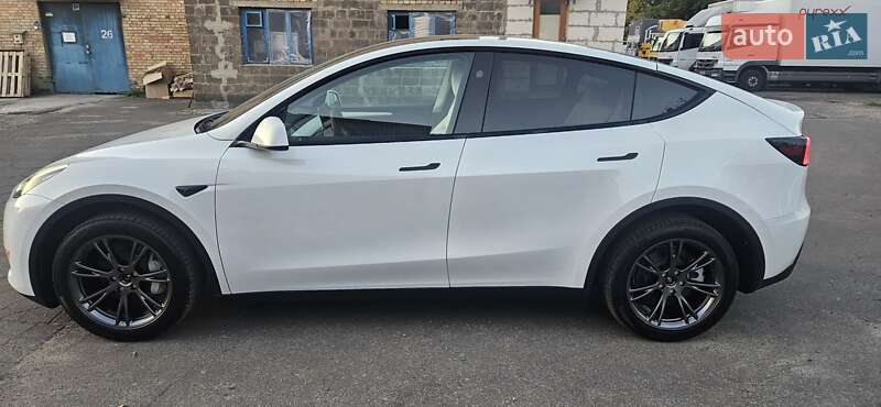 Внедорожник / Кроссовер Tesla Model Y 2024 в Киеве фото 6 Внедорожник / Кроссовер Tesla Model Y 2024 в Киеве