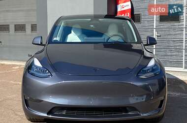 Позашляховик / Кросовер Tesla Model Y 2023 в 