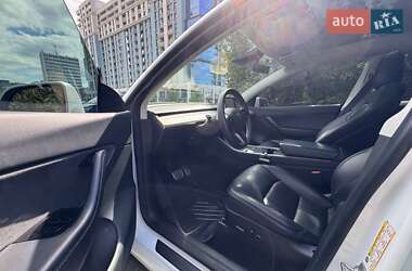 Внедорожник / Кроссовер Tesla Model Y 2020 в 