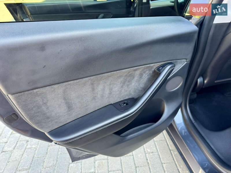 Позашляховик / Кросовер Tesla Model Y 2021 в Харкові фото 30 Позашляховик / Кросовер Tesla Model Y 2021 в Харкові