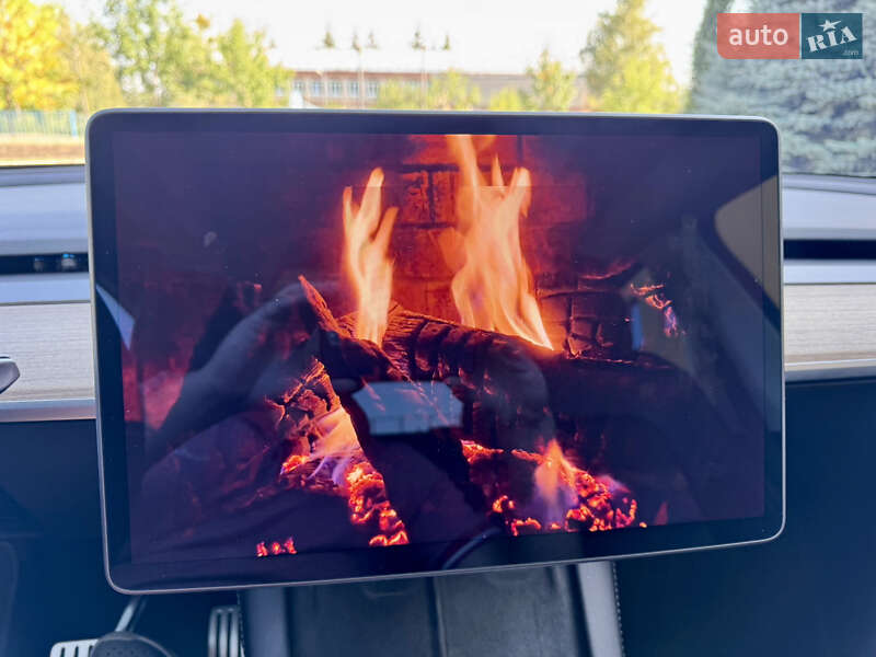 Позашляховик / Кросовер Tesla Model Y 2021 в Харкові фото 42 Позашляховик / Кросовер Tesla Model Y 2021 в Харкові