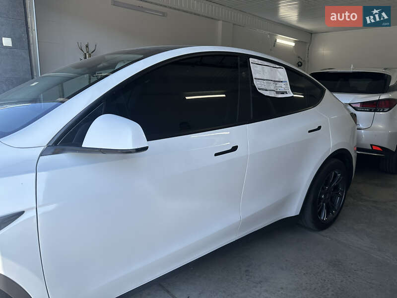 Позашляховик / Кросовер Tesla Model Y 2024 в Вінниці