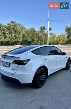 Позашляховик / Кросовер Tesla Model Y 2022 в 