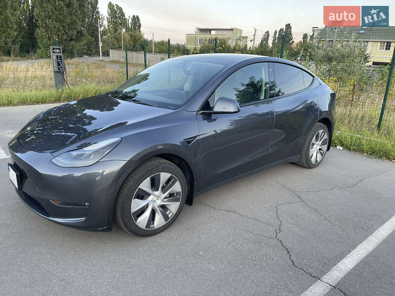 Позашляховик / Кросовер Tesla Model Y 2022 в Києві