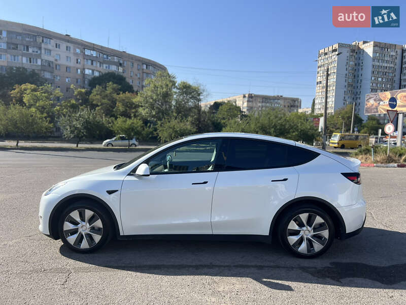 Tesla Model Y 2022