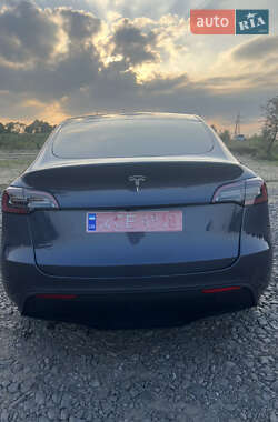 Позашляховик / Кросовер Tesla Model Y 2021 в 