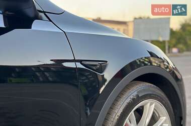 Внедорожник / Кроссовер Tesla Model Y 2022 в 