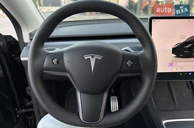Внедорожник / Кроссовер Tesla Model Y 2022 в 
